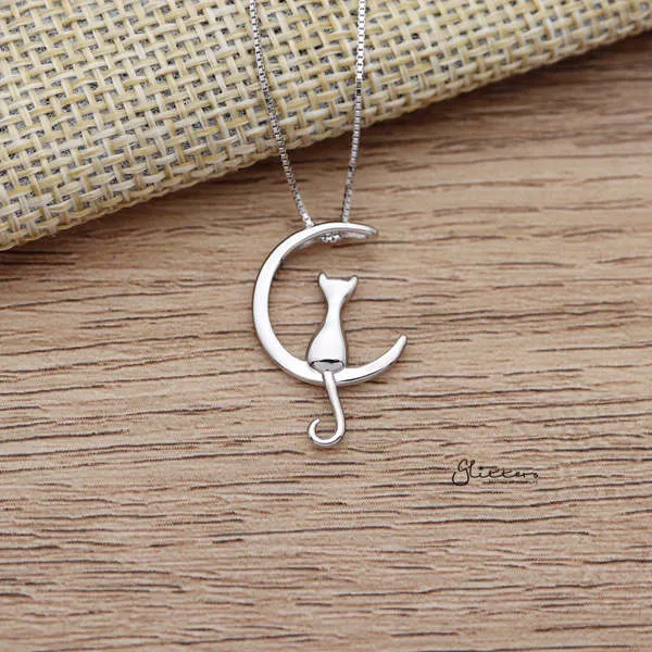 925 Sterling Silver Cat on the Moon Pendant Necklace