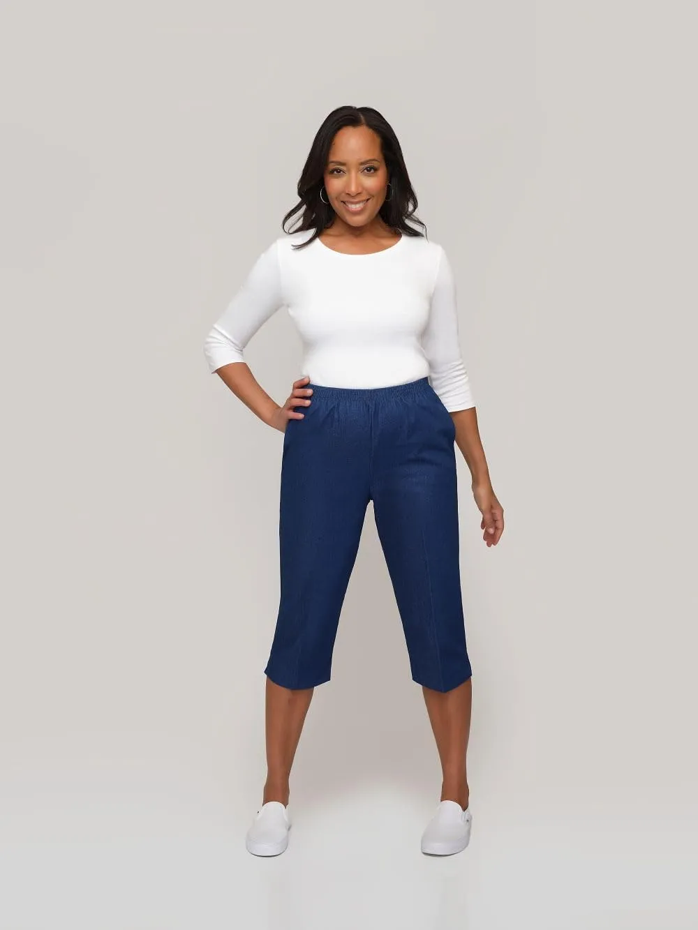 Alfred Dunner Women's All Around Elastic Waist Denim Missy Capris Pants Jeans