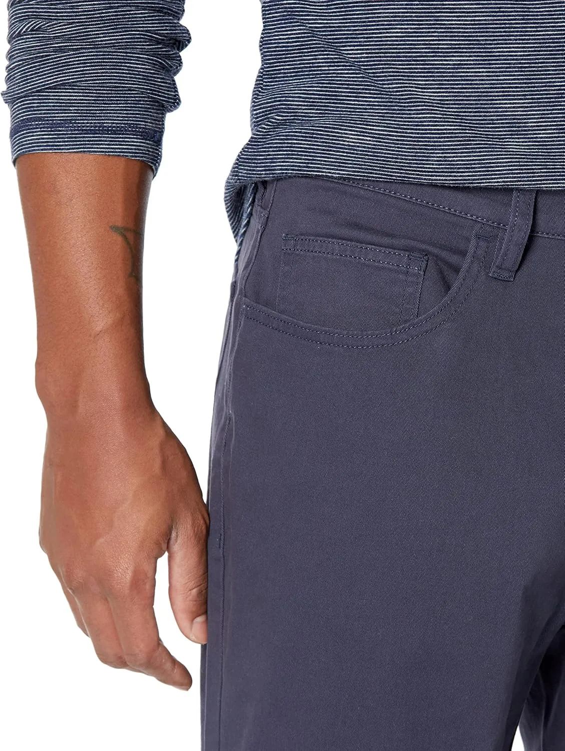 Amazon Essentials Men's Chinos, Athletic Fit, Work Pants, 5-Pocket, Comfort Stretch