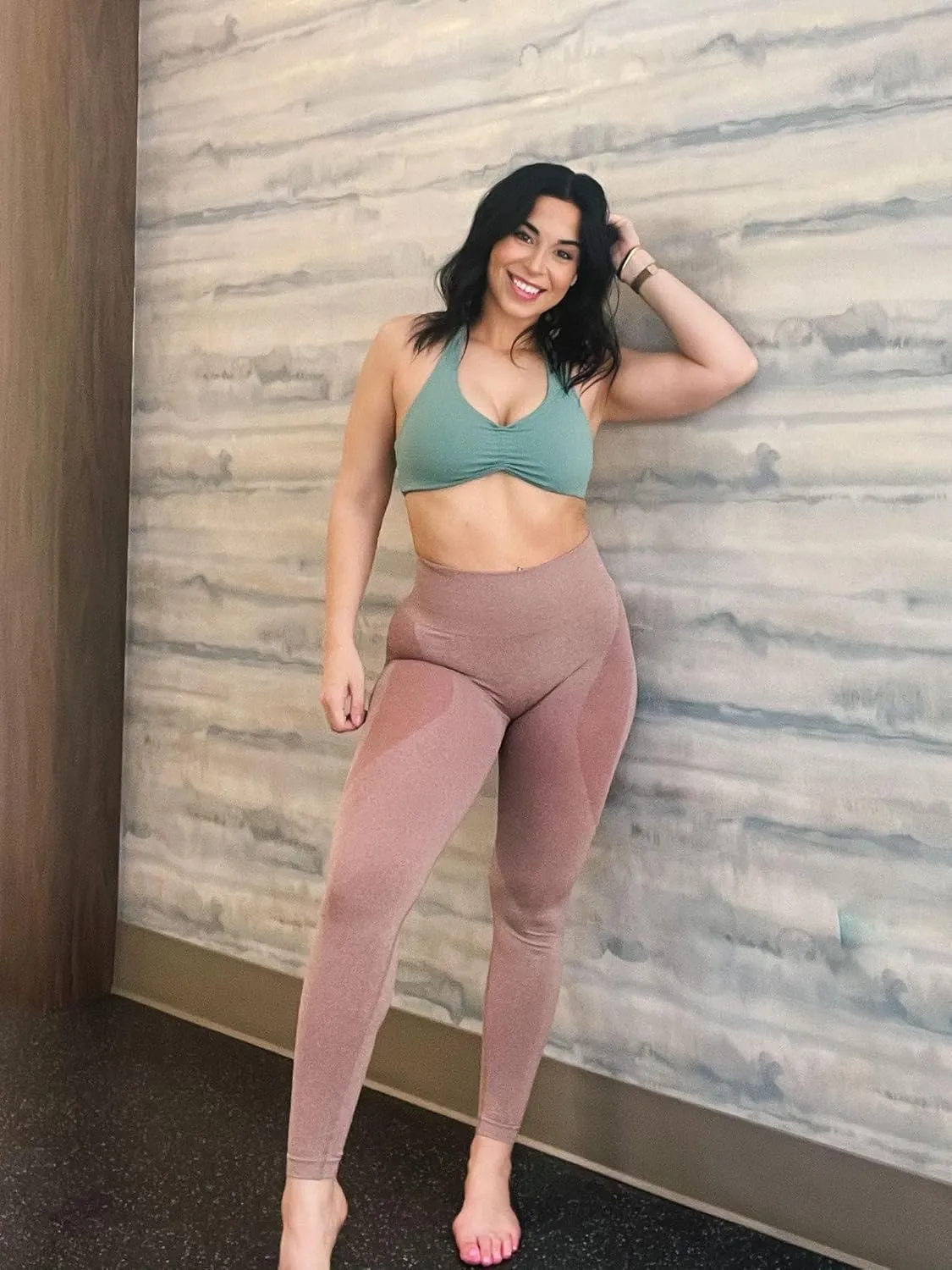 Aoxjox Workout Seamless Leggings for Women Smile Contour High Waisted Athletic Yoga Pants Tights 26"