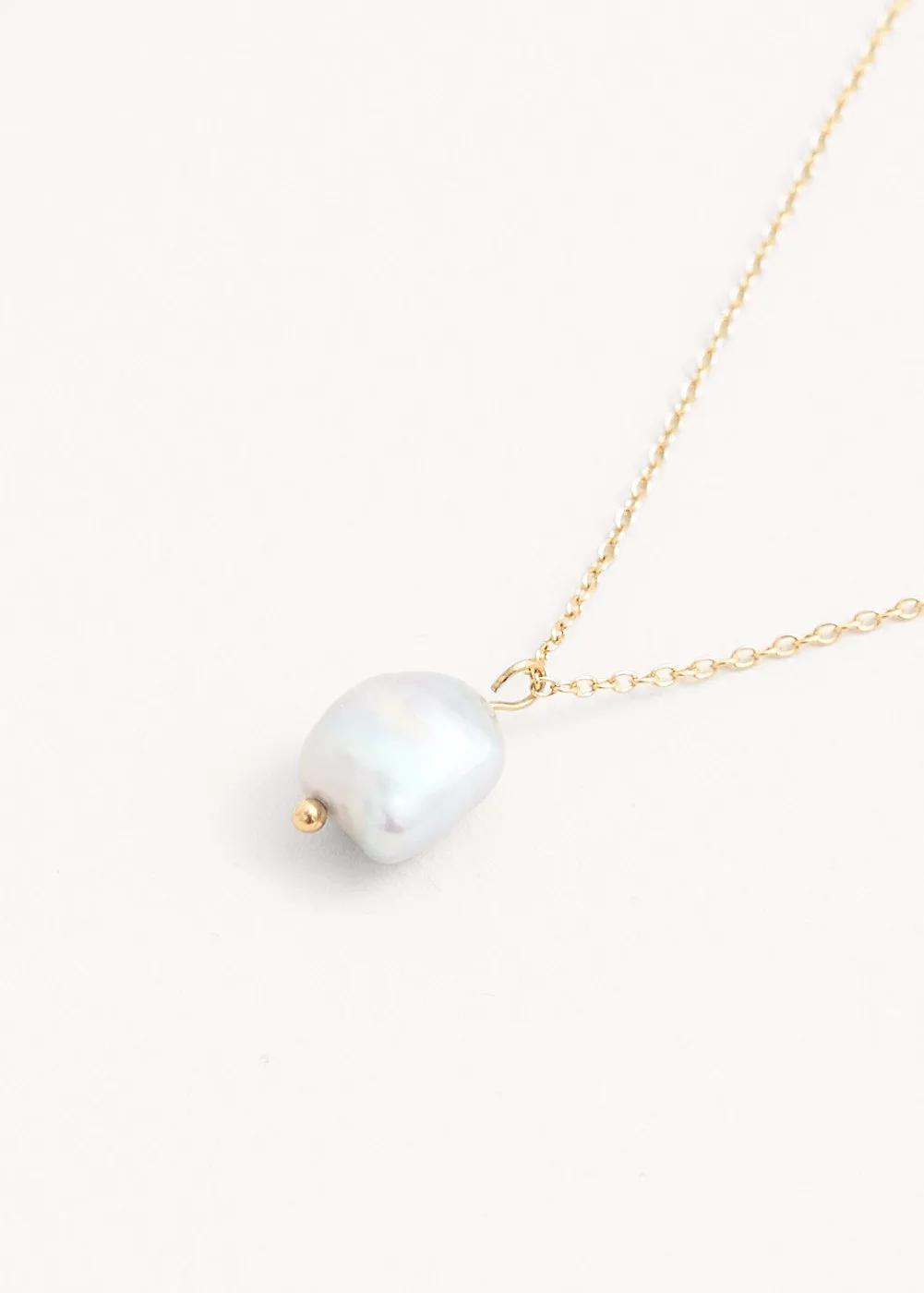 DELTA PEARL NECKLACE