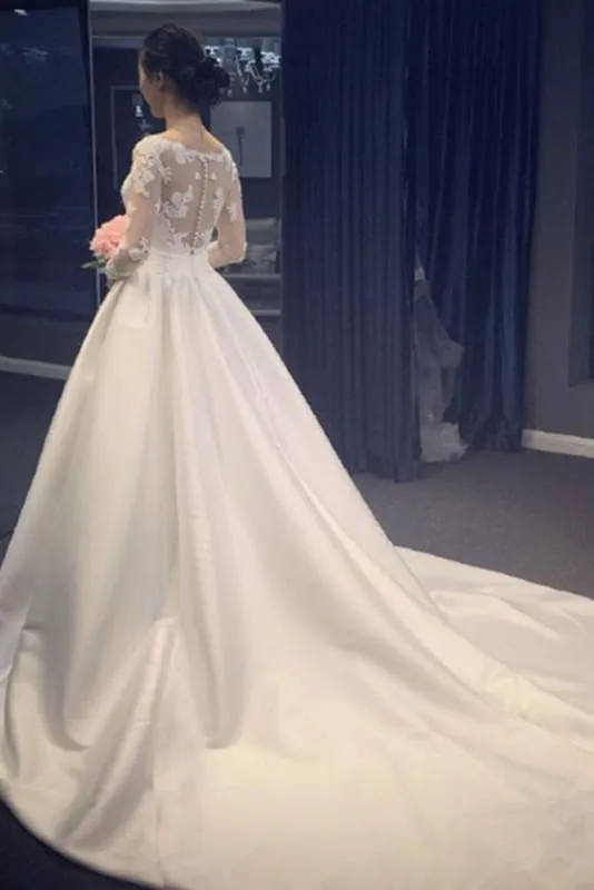 Elegant A Line V-Neck Appliques Long Sleeves Wedding Dress