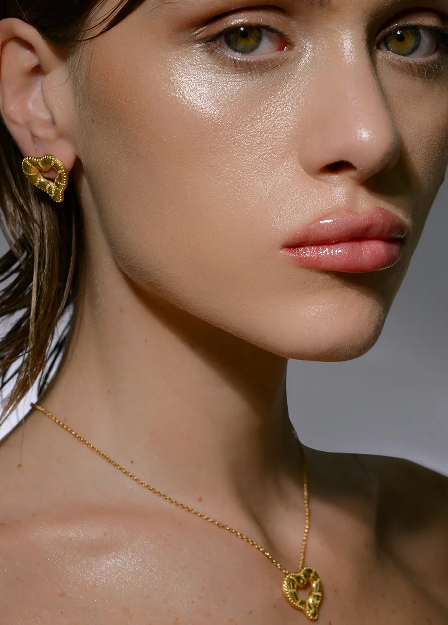 HEART NECKLACE